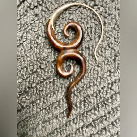 HANDMADE CARVED WOOD AND STERLING SILVER EARRINGS - Picture 3 of 4